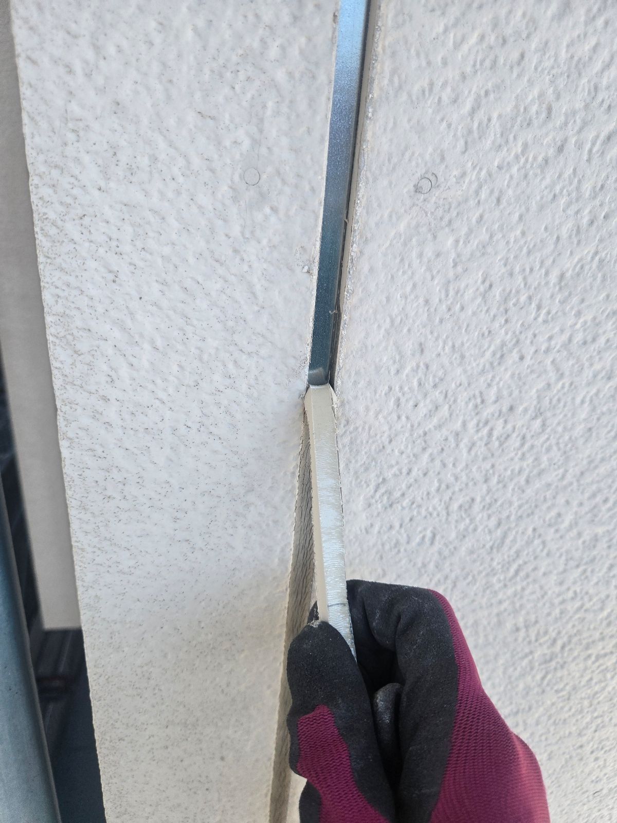 既存目地シーリング撤去