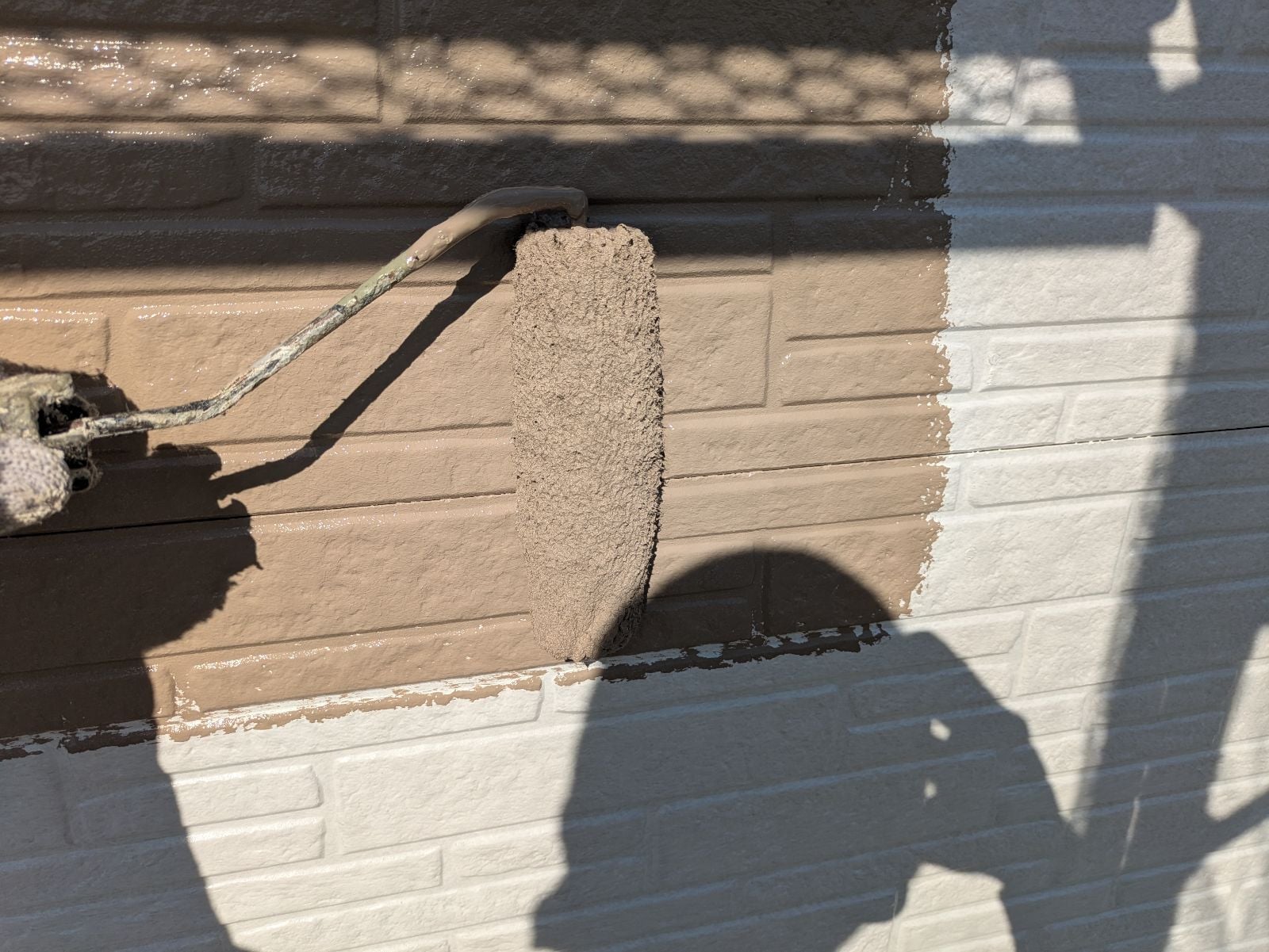 アクセント壁　ベース塗装